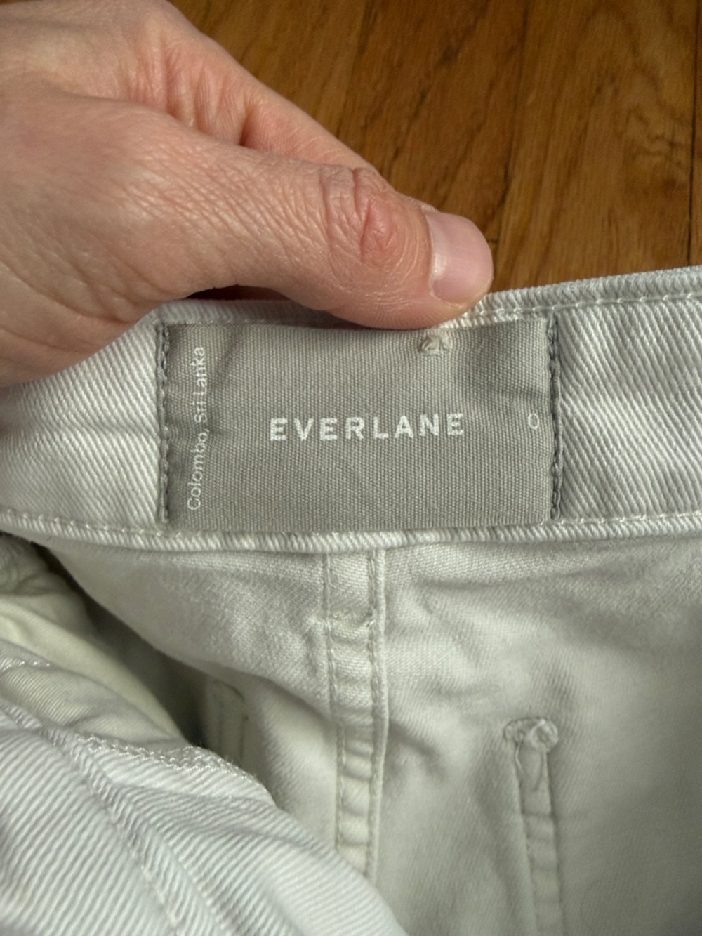 Everlane Utility Barrel Pant, size 0 cream - Picture 2 of 2